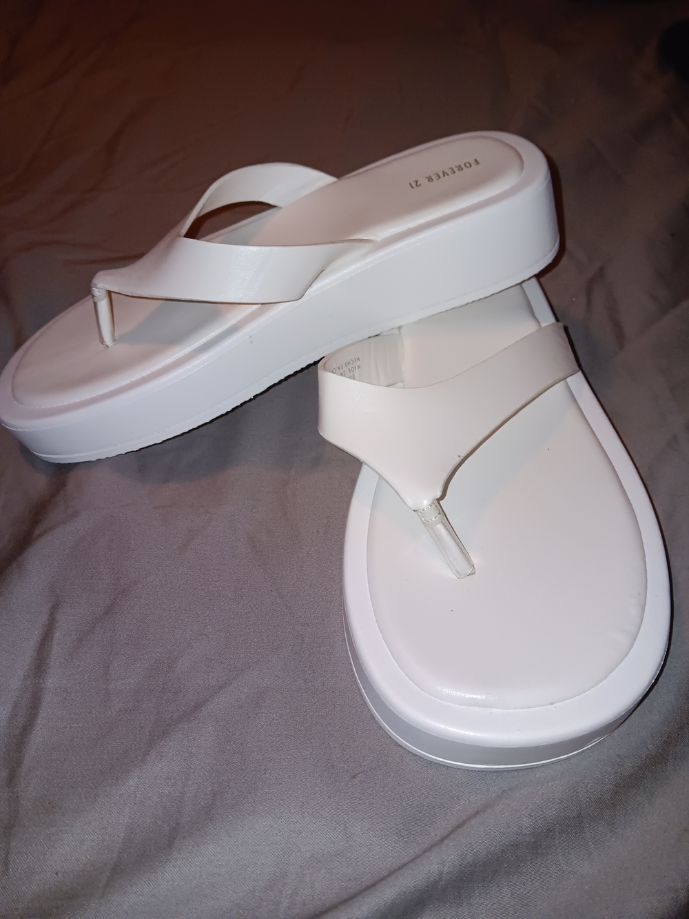 Forever 21 White Platform Thong Sandals for Women